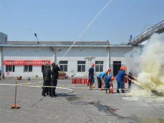 公司舉辦應(yīng)急預(yù)案演練，緊繃安全這根弦